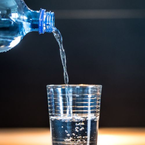 Agua embotellada